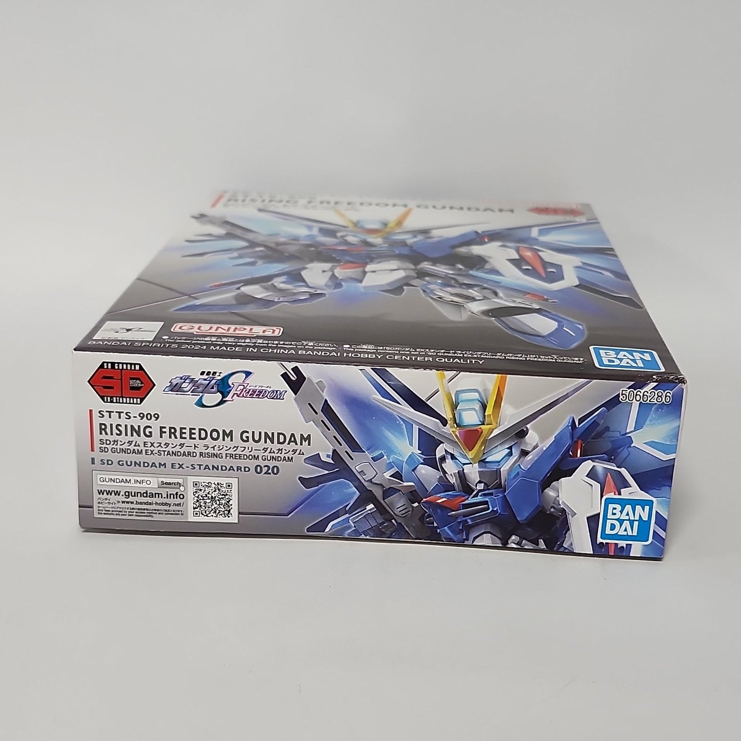 Mobile Suit Gundam SEED Freedom – Rising Freedom Gundam SD EX-Standard Model Kit