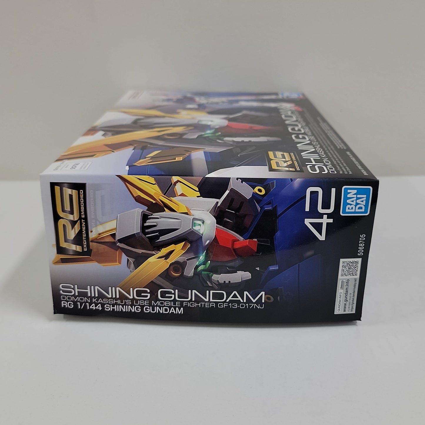 Mobile Suit Gundam – RG Shining Gundam Model Kit