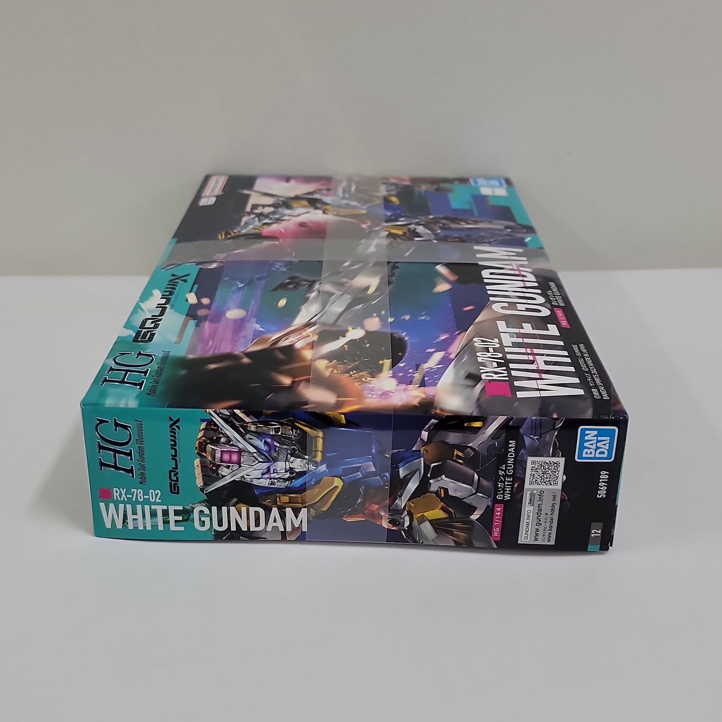 White Gundam RX-78-02 – HG Gunpla Kit