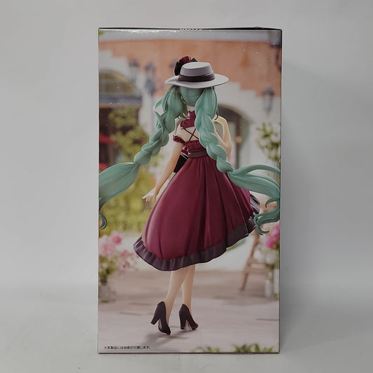 Hatsune Miku Red Dress Figure