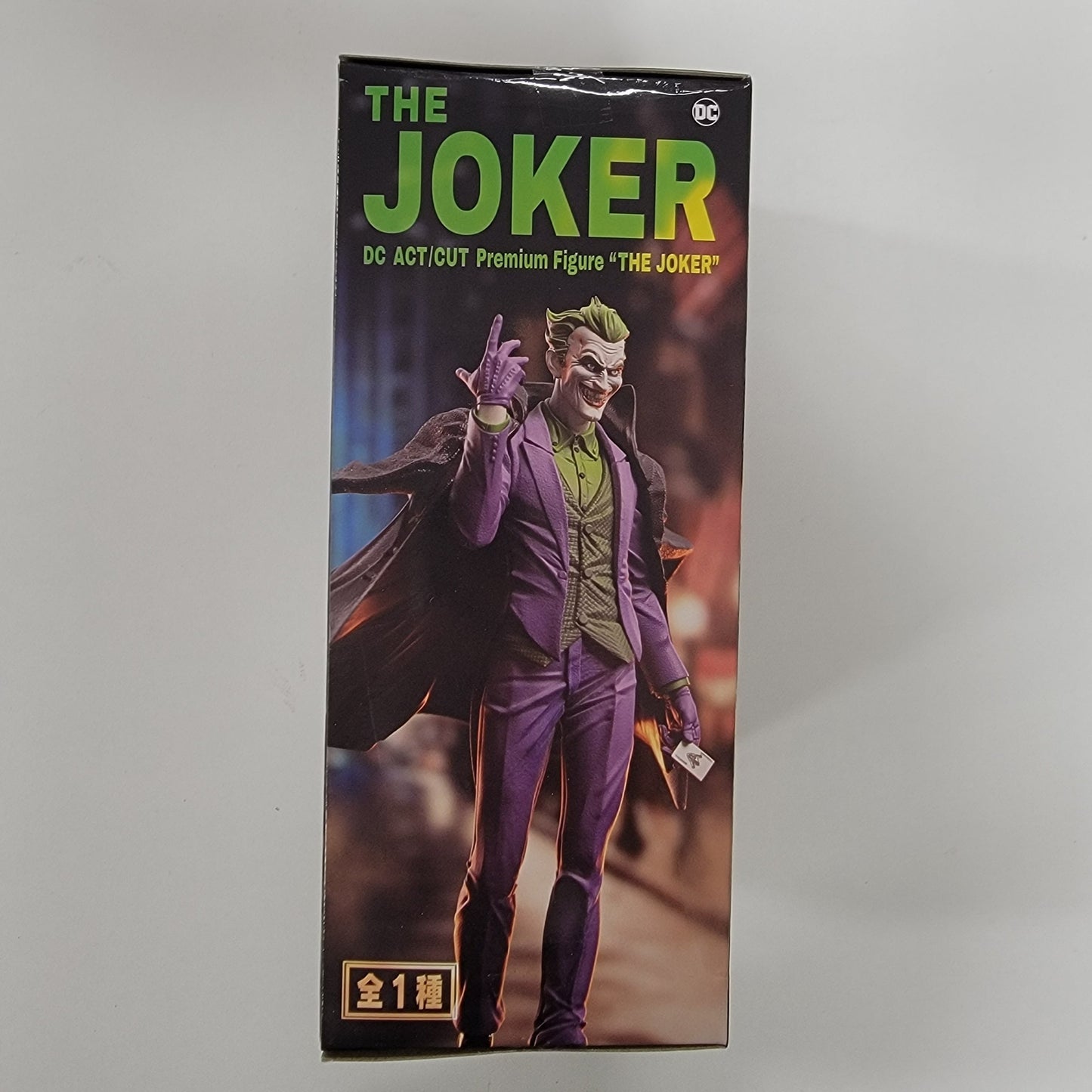 DC ACT/CUT Premium Figure - Joker