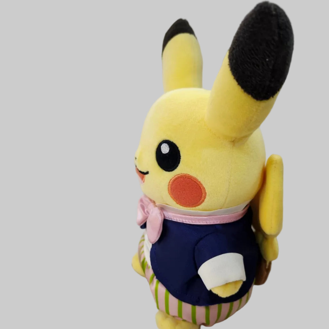 Limited – Pikachu – Mysterious Tea Party Plush