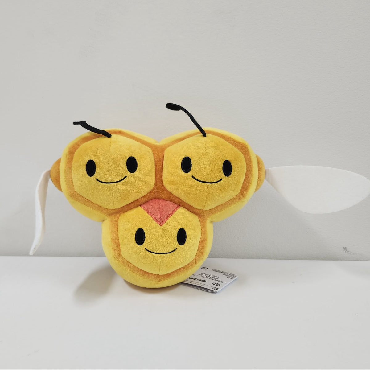 Pokémon - Combee Unknown Plush