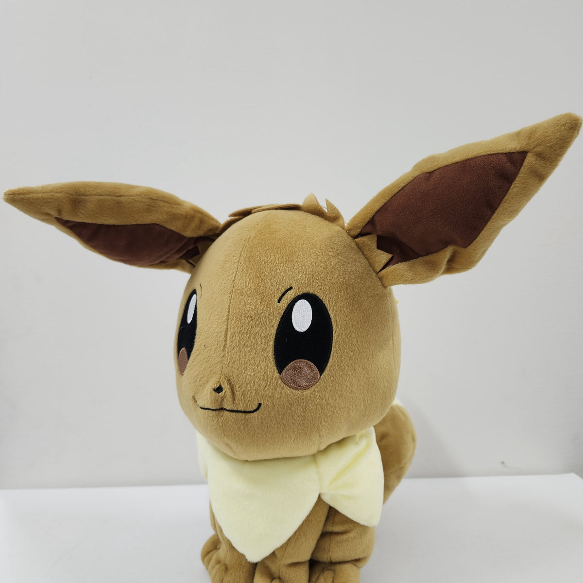 Pokémon - Eevee Plush