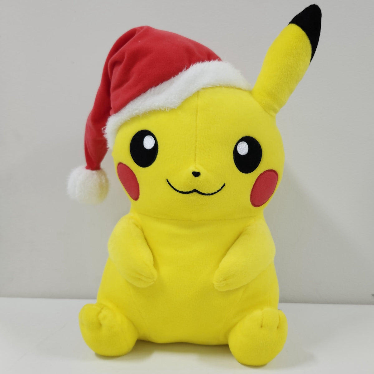 Pokémon - Pikachu Santa Hat 8 in Plush