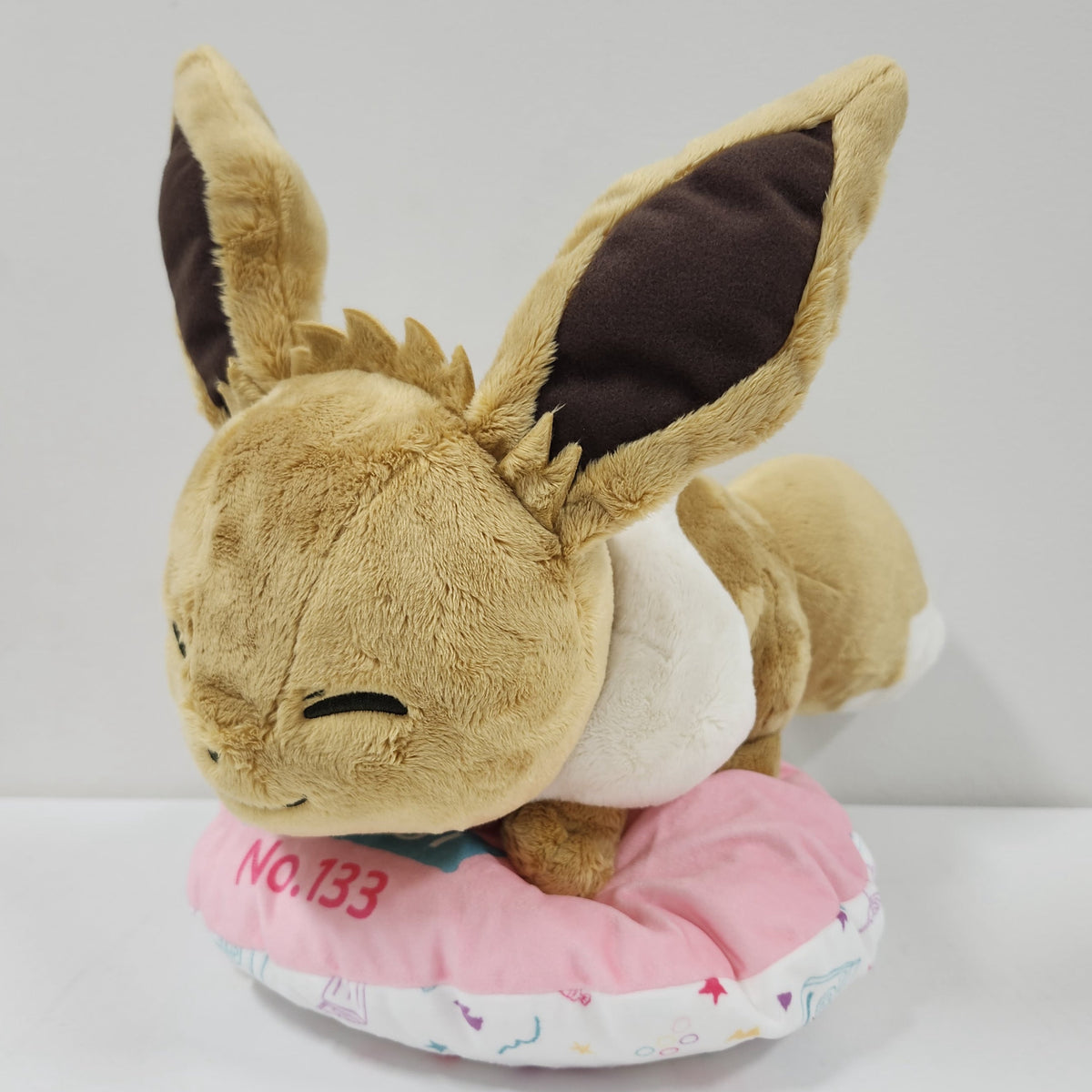 Pokémon - Eevee Plush