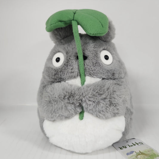My Neighbor Totoro - Big Totoro Nakayoshi Holding Leaf 19 cm Plush