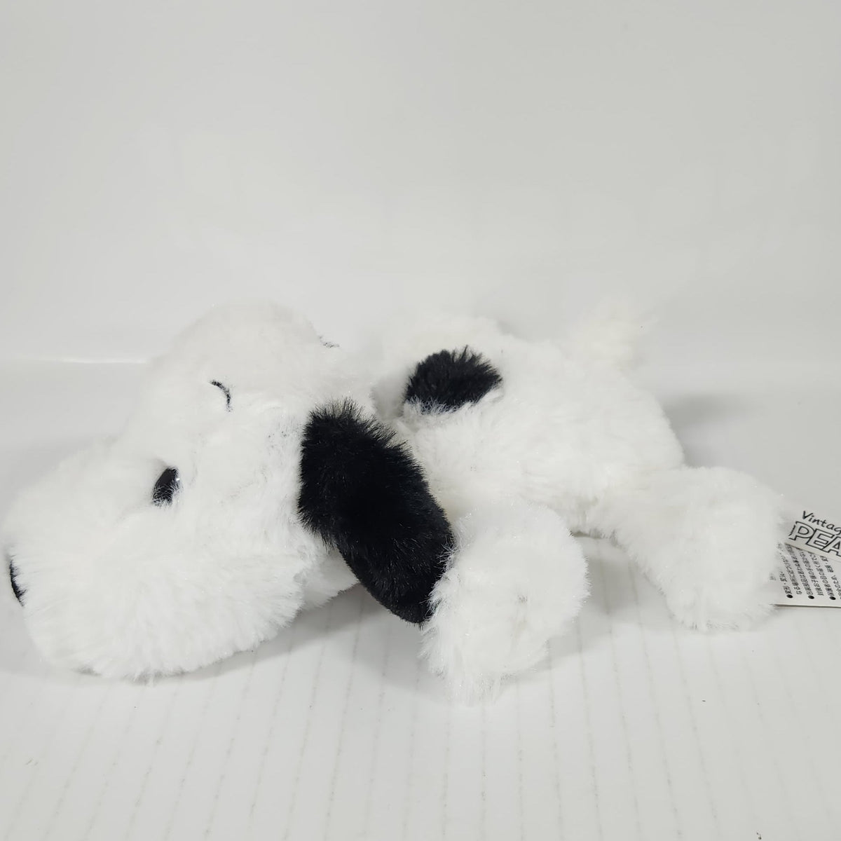 Snoopy Peanuts Kuttari Boa White S Plush Toy
