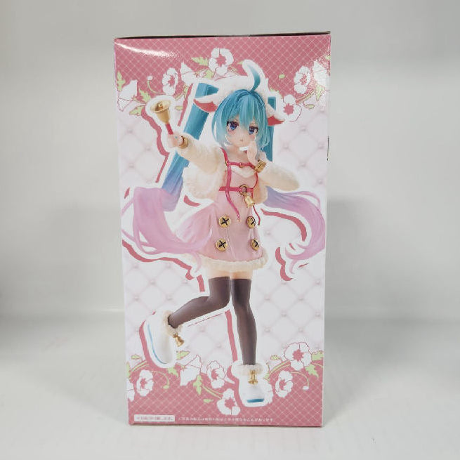 Hatsune Miku Wonderland The Wolf and the Seven Young Goats Figure
