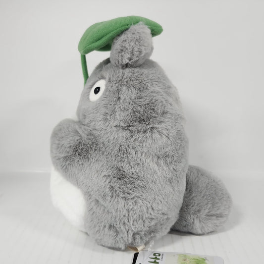 My Neighbor Totoro - Big Totoro Nakayoshi Holding Leaf 19 cm Plush