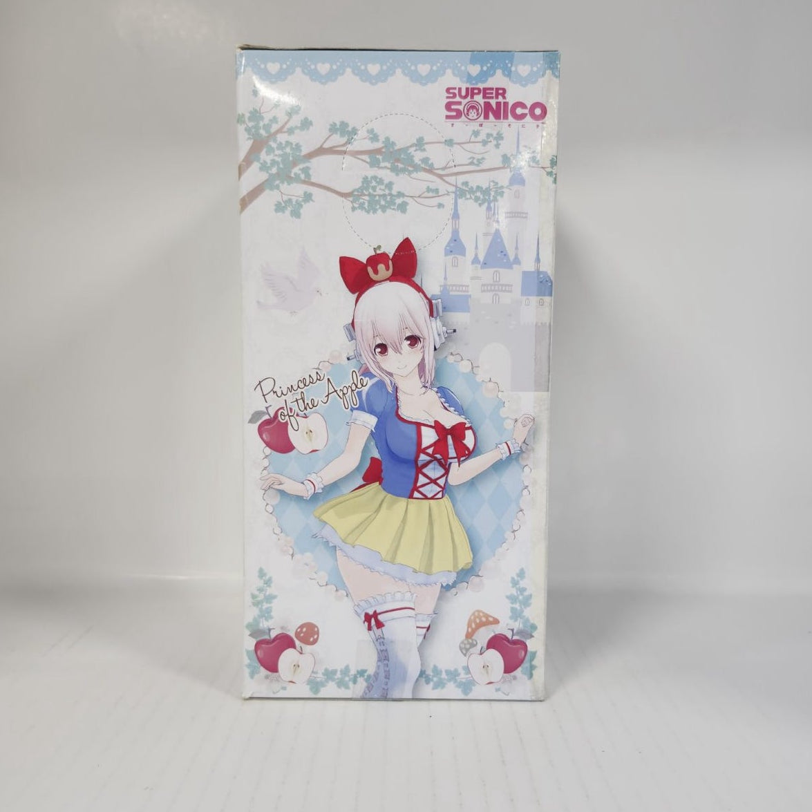 Super Sonico Fairy-Tale Special Figure Series Princess of the Apple ~ Shirayuki-hime ~
