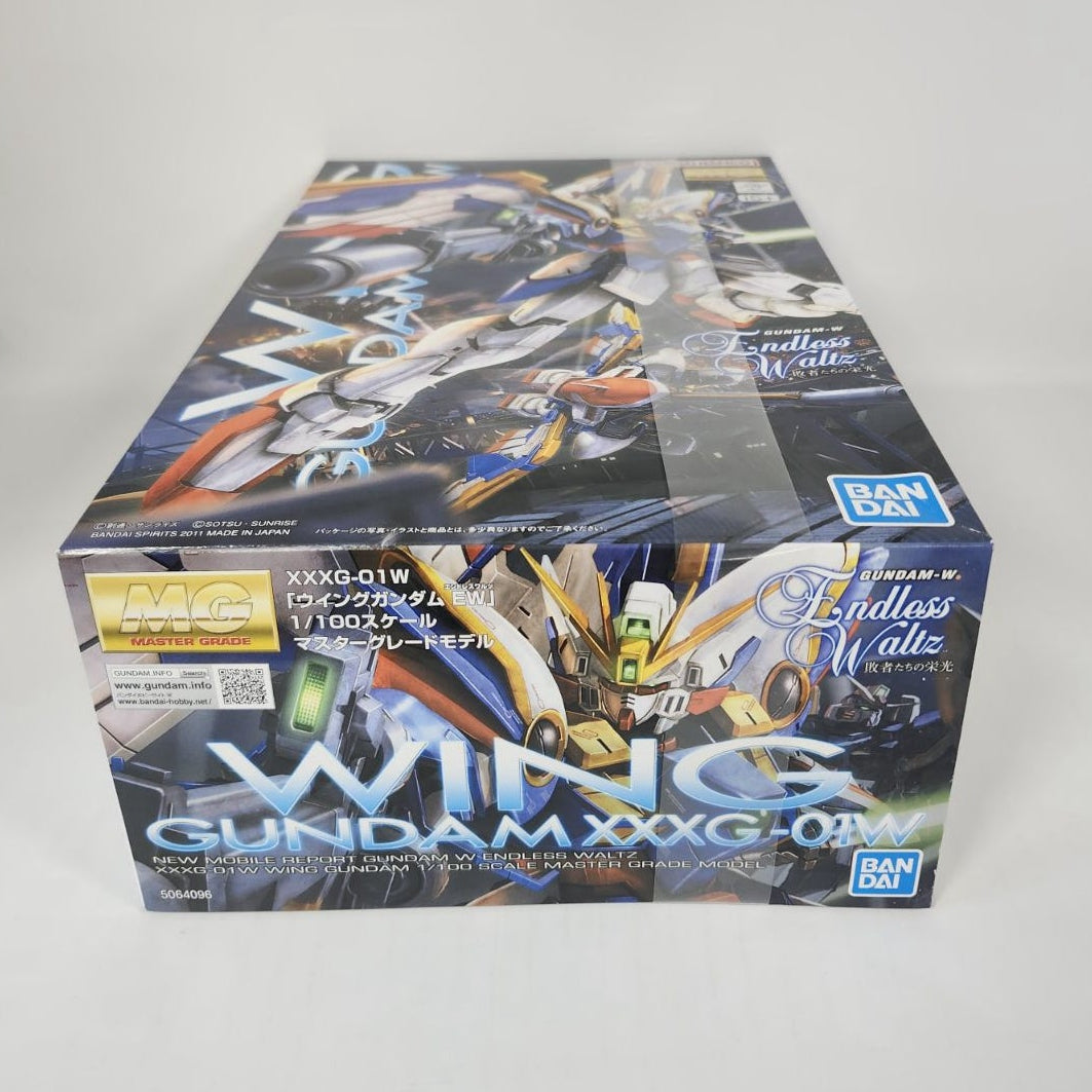 MG XXXG-01W Wing Gundam EW 1/100 Master Grade Model Kit