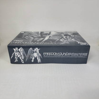 Mobile Suit Gundam SEED – RG 1/144 Freedom Gundam Deactive Mode