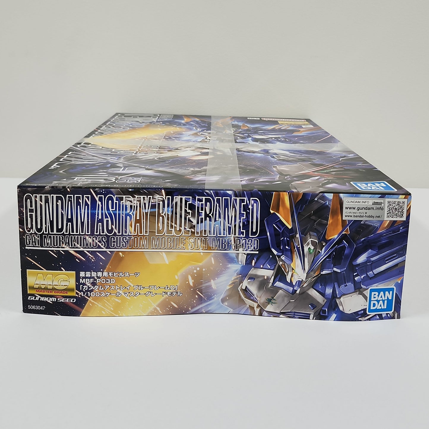 Gundam SEED Astray – Gundam Astray Blue Frame D MG 1/100 Master Grade Model Kit