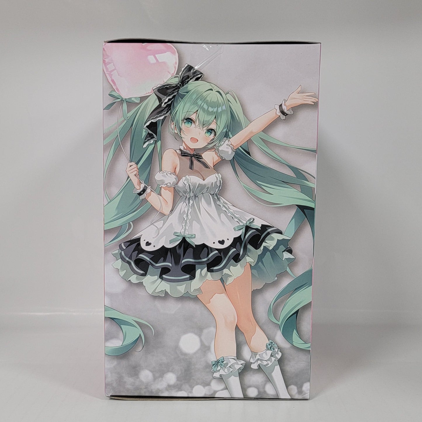 Hatsune Miku Birthday 2025 AMP+ Party Ver. Figure