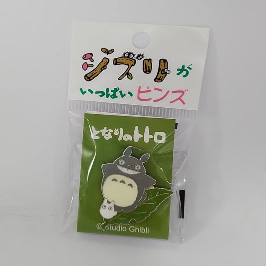 My Neighbor Totoro – Totoro Leaf Metal Pin