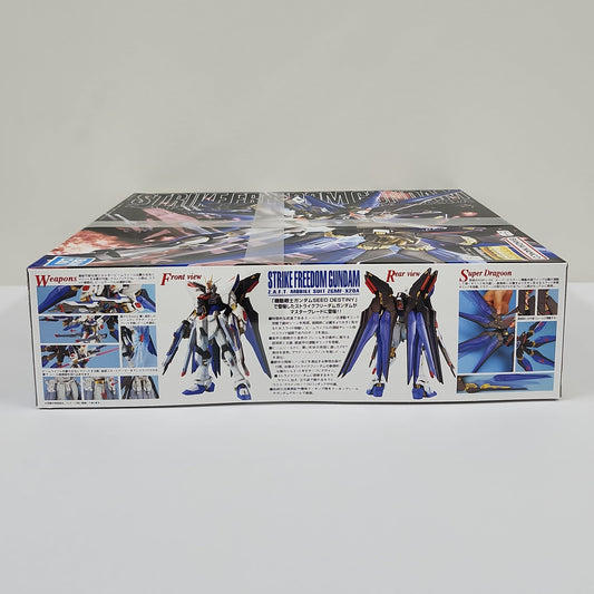 Gundam SEED Destiny – Strike Freedom Gundam MG 1/100 Master Grade Model Kit