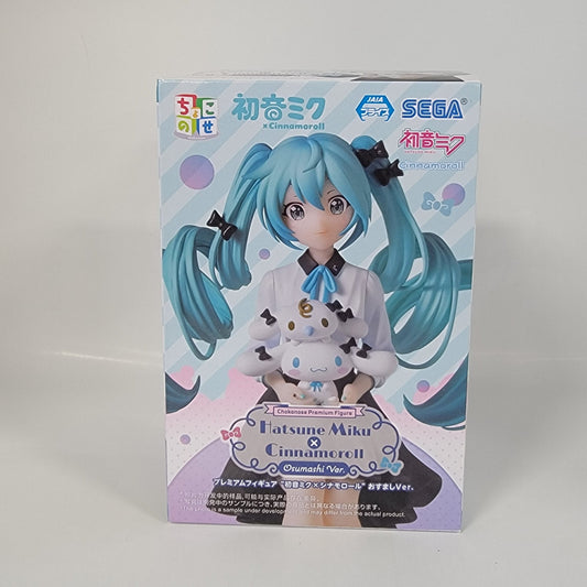Hatsune Miku x Cinnamoroll Figure