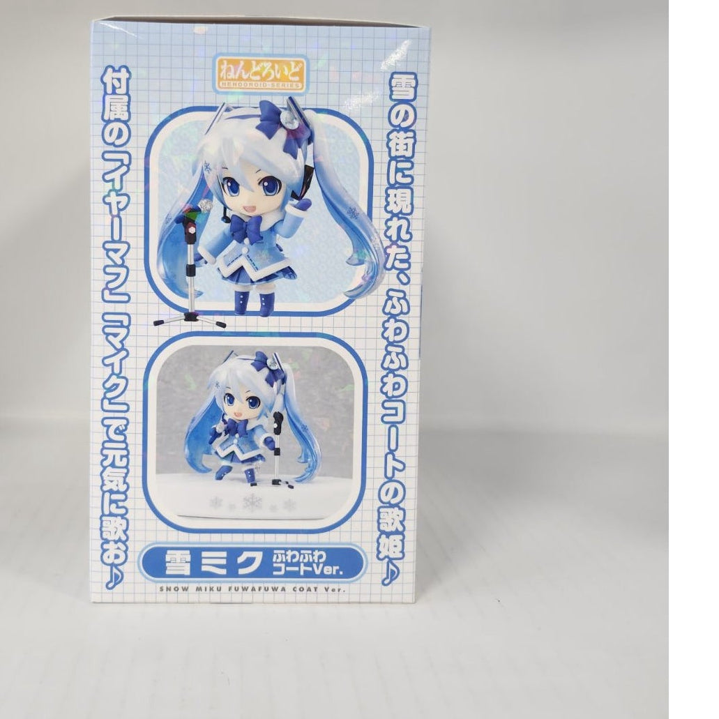 Snow Miku Nendoroid Fluffy Coat Ver. box side